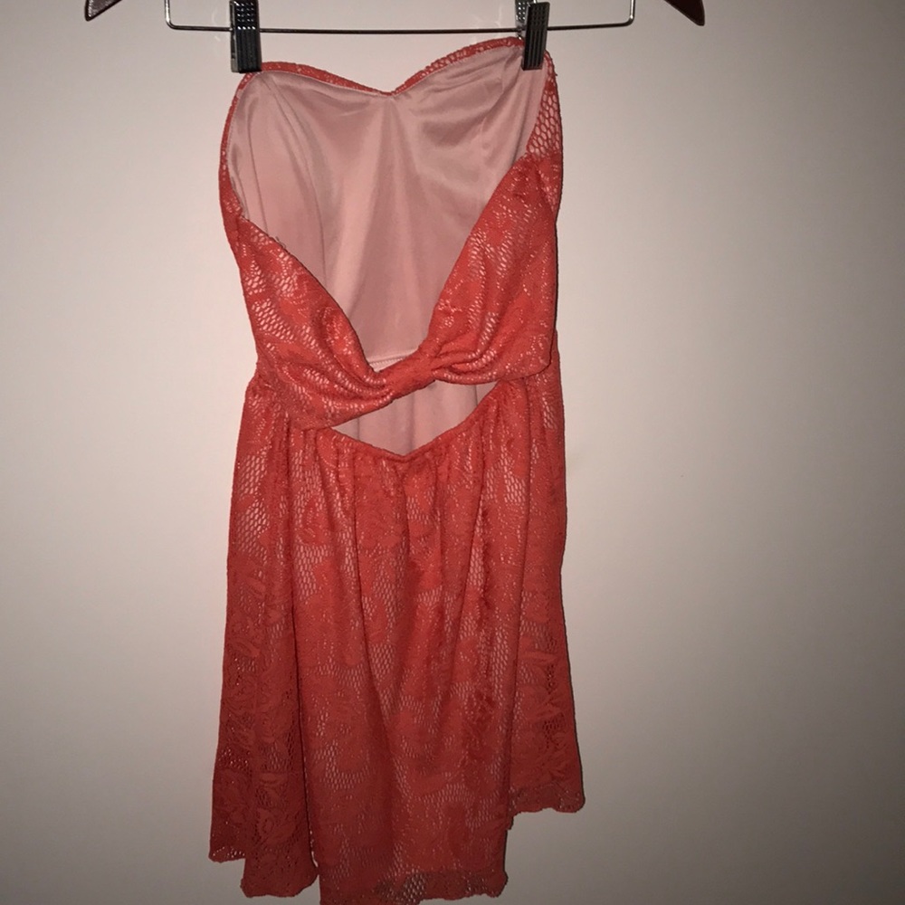 Orange strapless short dress